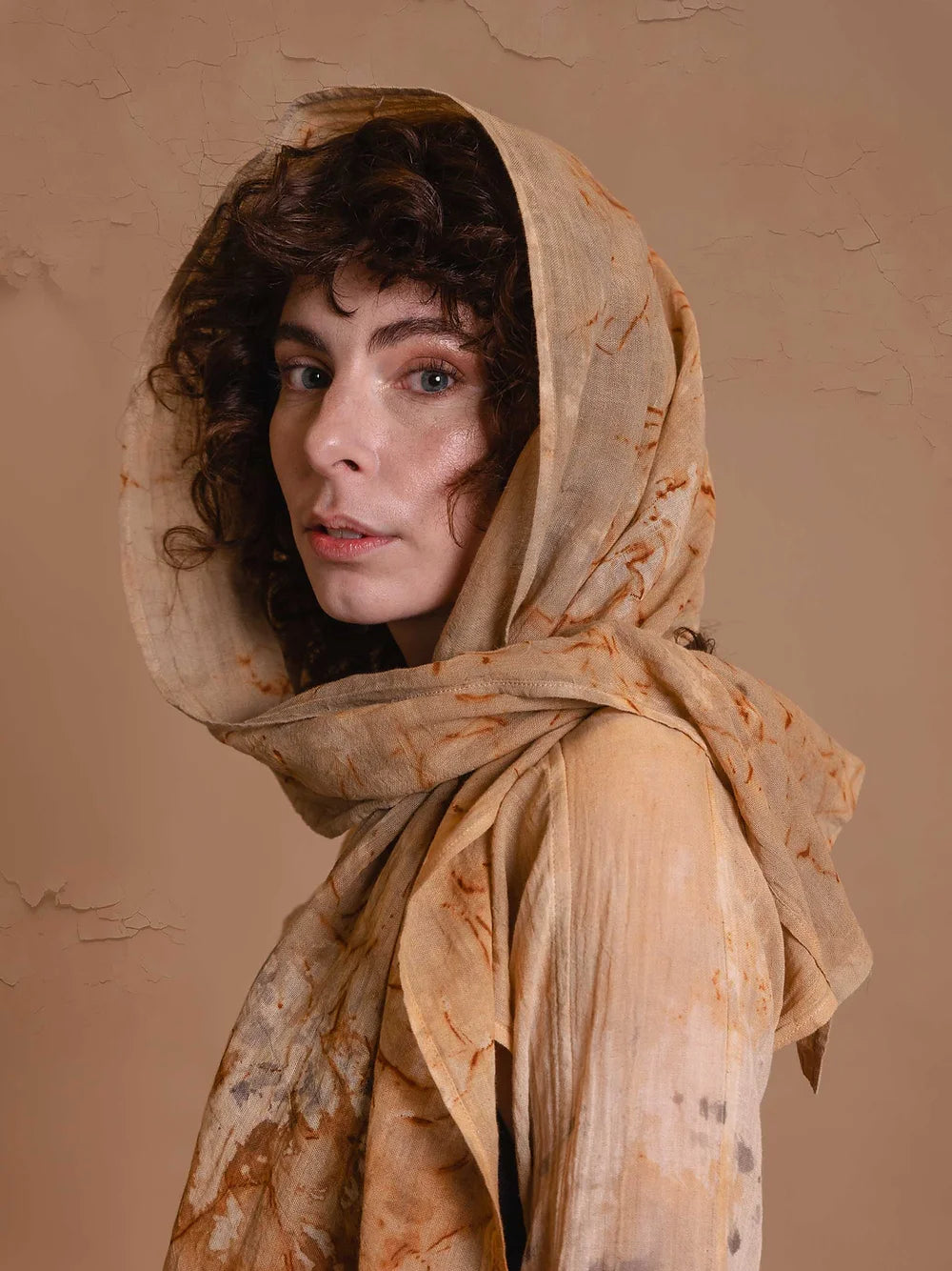 Aeris Scarf | Free prisoner