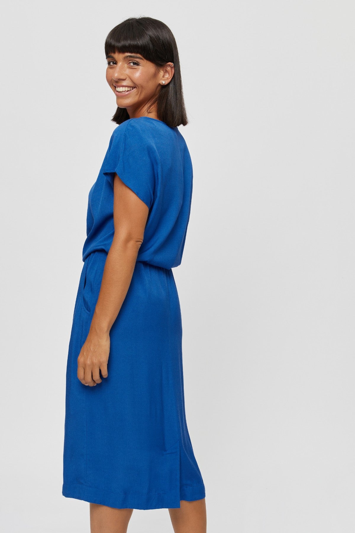 Amy | Midi Dress with Pencil Skirt and Neckline Detail in Classic Blue