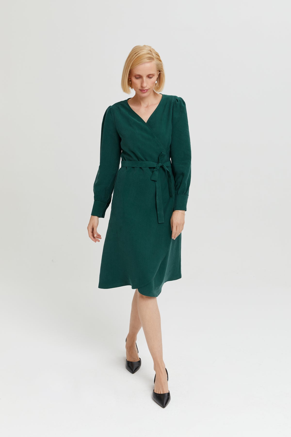 Sophie | Classy Wrap Dress with Puff Sleeves and Tie Waist in Forest Green